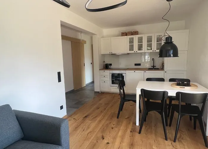 Апартаменты Haus Leeb Бад Кляйнкирххайм